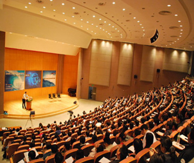 2014年6月《中国城市CBD发展高峰论坛》会议现场